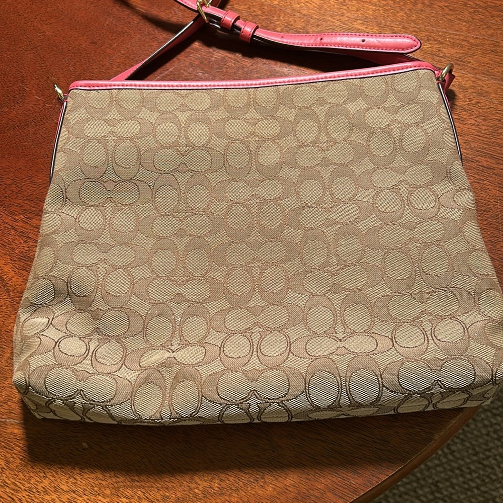 Coach cross body. Excellent condition - Picture 2 of 6